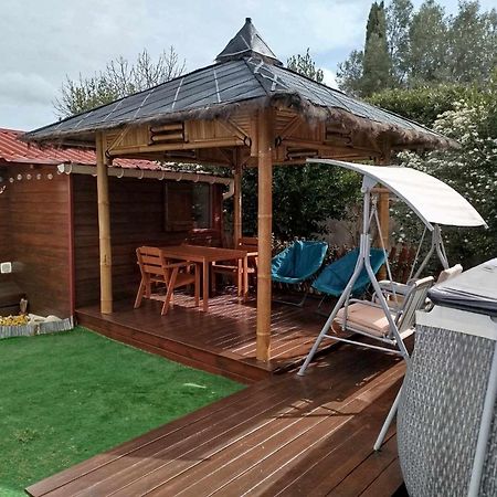 Le Chalet Des Dany Saint-Mamert-du-Gard Luaran gambar
